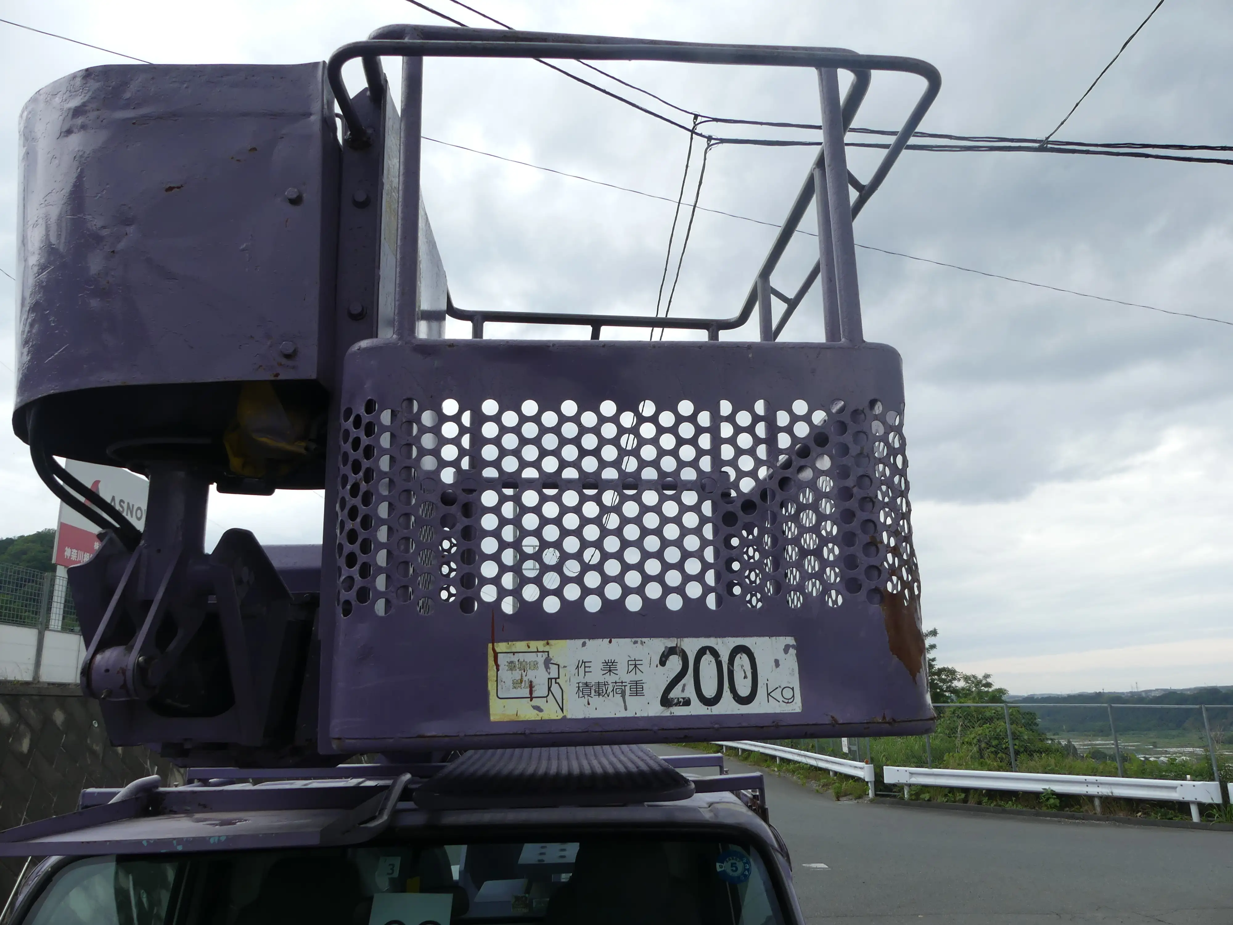 【神奈川県相模原市保管】エルフ　高所作業車　12M　MTの画像8