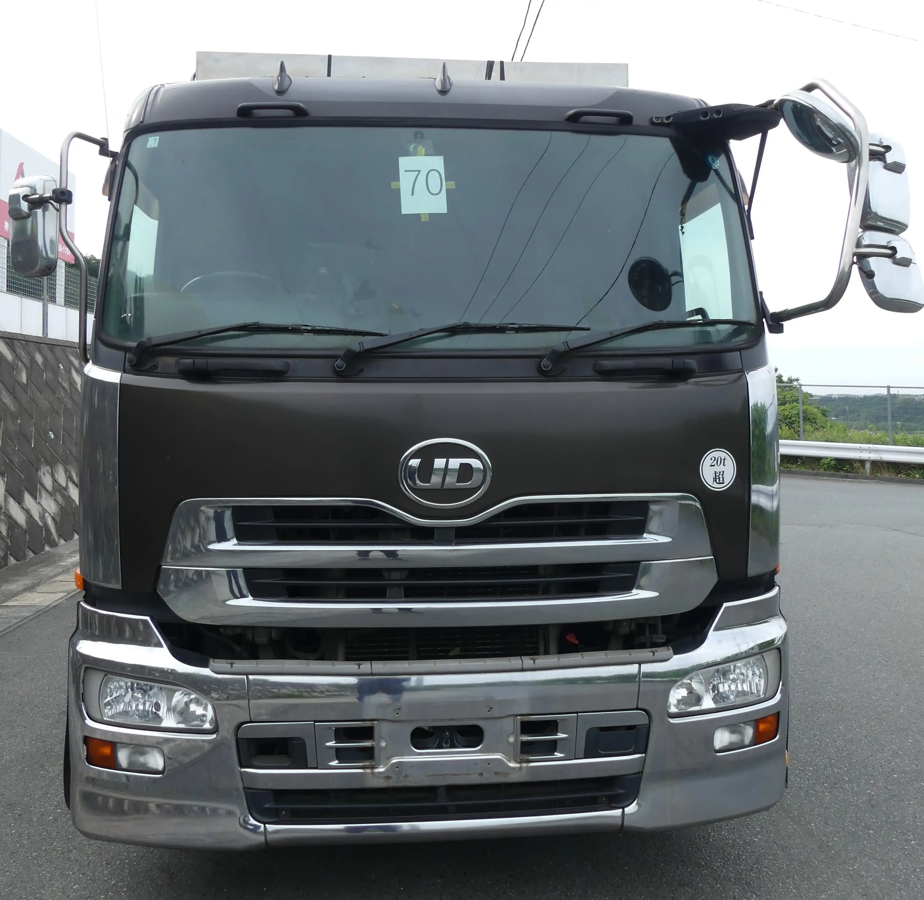 平成25年03月中古大型ダンプ日産UDクオンの画像2