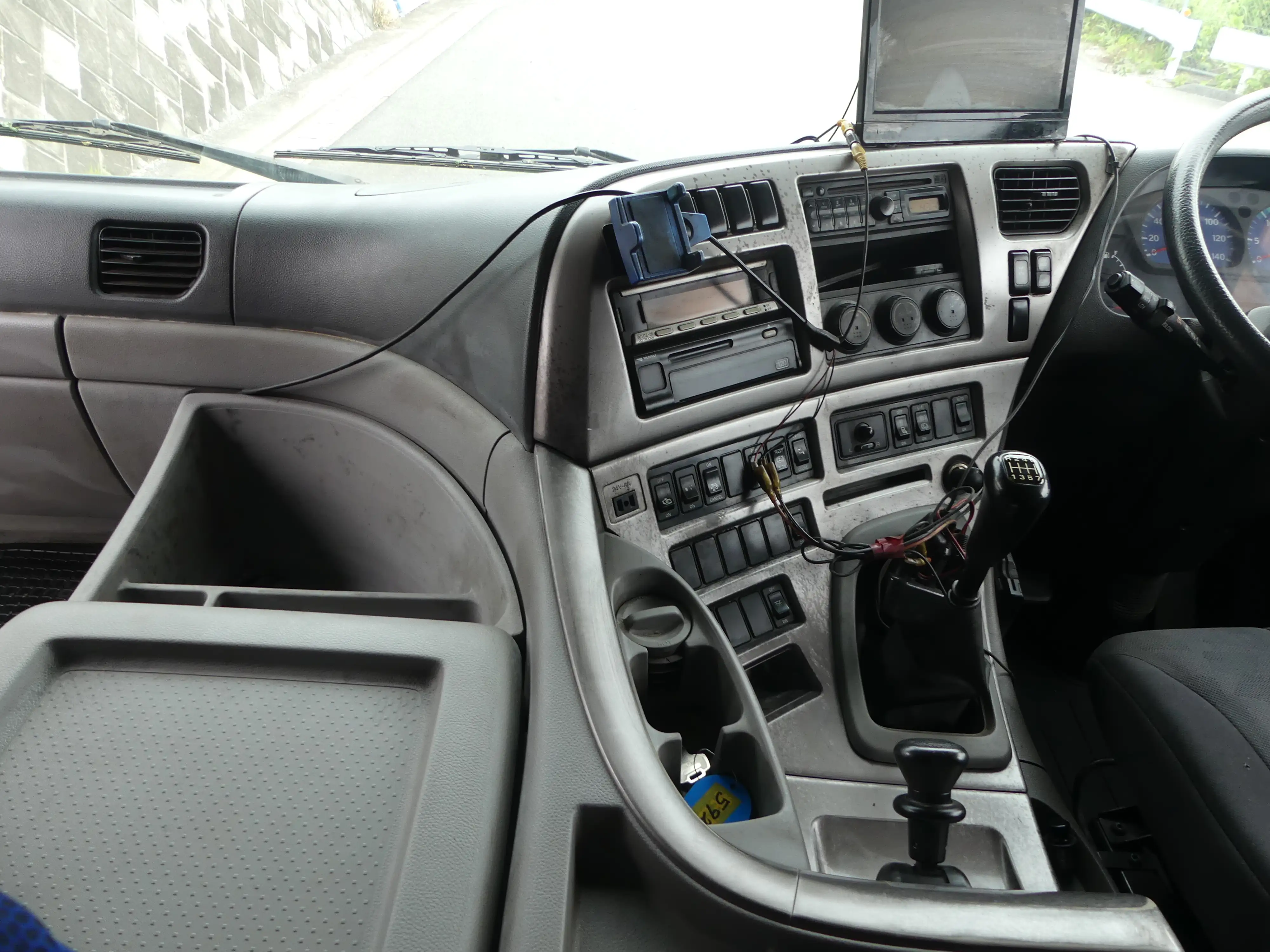 平成25年03月中古大型ダンプ日産UDクオンの画像13