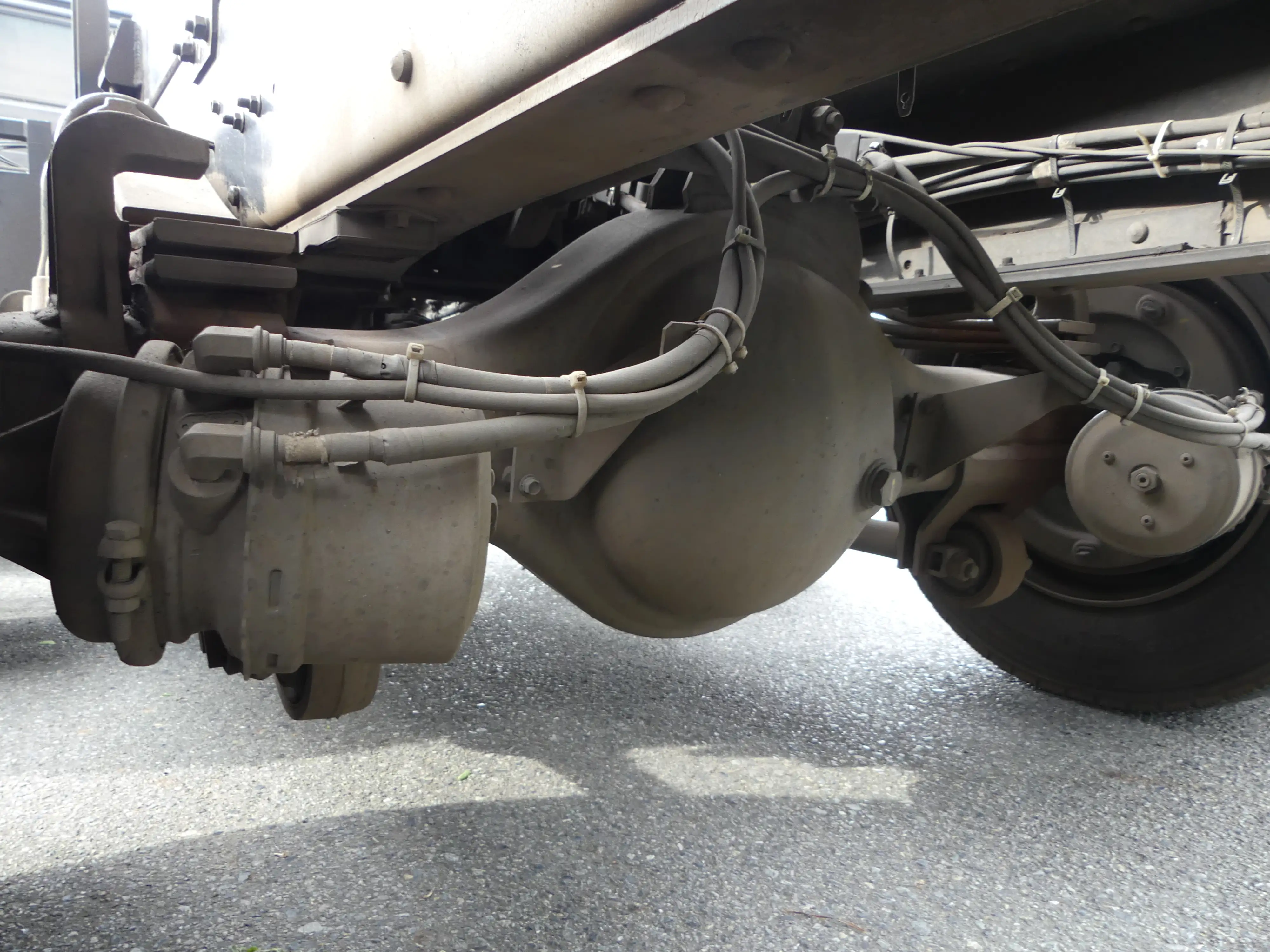 平成25年03月中古大型ダンプ日産UDクオンの画像20