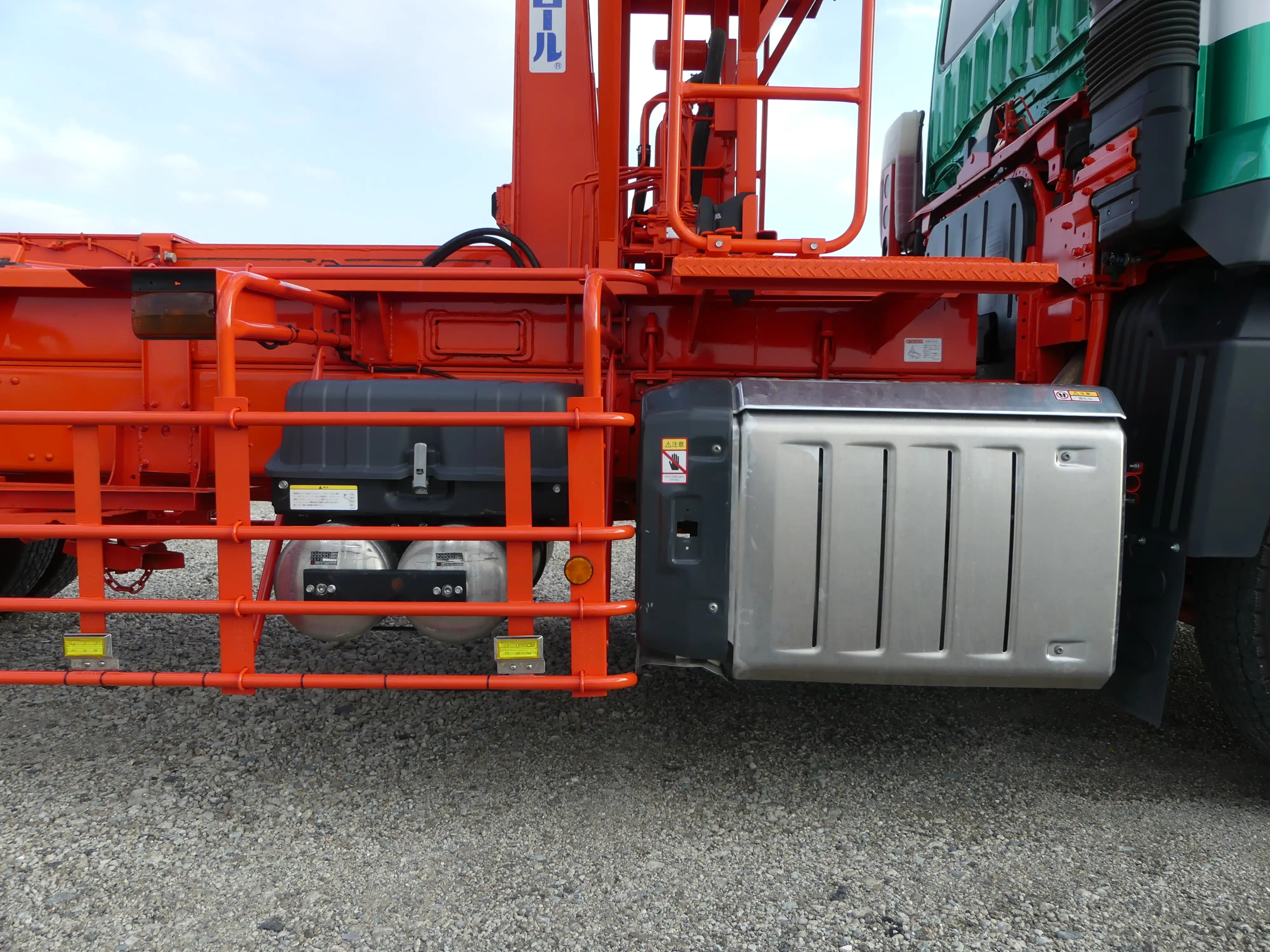 令和05年03月中古大型ミキサー車・高所作業車・その他特装車三菱ふそうスーパーグレートの画像25