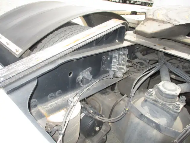 ☆車検付R8.3.13☆ 平成30年 UDトラックス トラクタ 460馬力 AT 第五輪:11,500kgの画像18