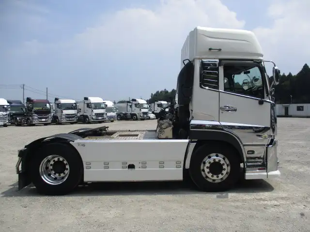 ☆車検付R8.3.13☆ 平成30年 UDトラックス トラクタ 460馬力 AT 第五輪:11,500kgの画像4