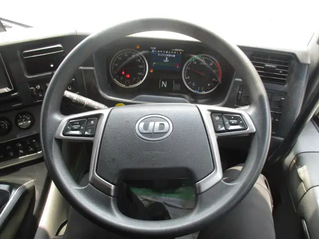 ☆車検付R8.3.13☆ 平成30年 UDトラックス トラクタ 460馬力 AT 第五輪:11,500kgの画像34