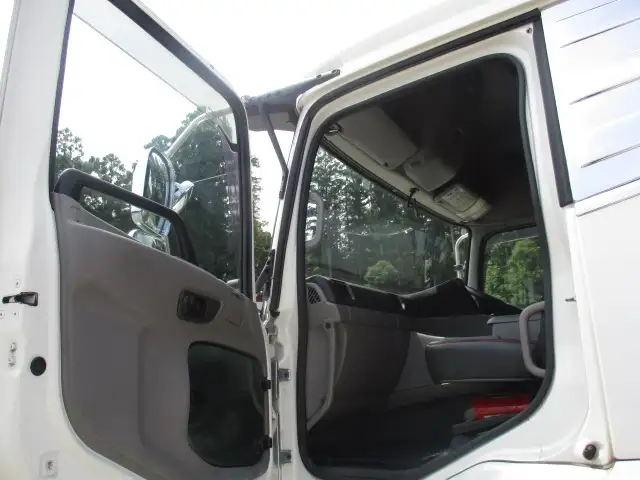 ☆車検付R8.3.13☆ 平成30年 UDトラックス トラクタ 460馬力 AT 第五輪:11,500kgの画像48