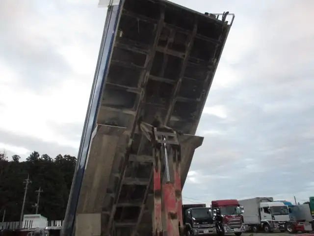 令和01年/平成31年00月中古大型ダンプ三菱ふそうスーパーグレートの画像27