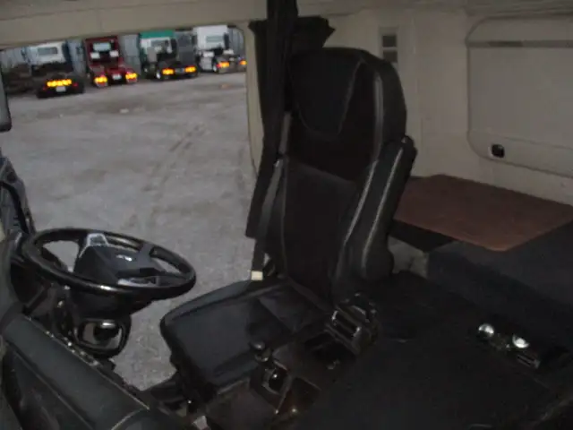 令和01年/平成31年00月中古大型ダンプ三菱ふそうスーパーグレートの画像51