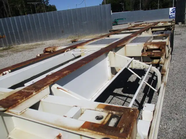 平成25年01月中古大型コンテナシャーシー日本フルハーフフルハーフの画像18