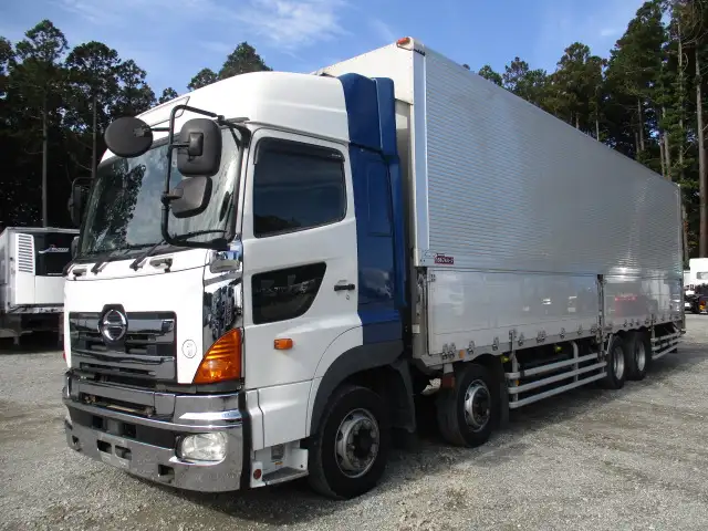 平成26年09月中古大型アルミバン・ウィング日野プロフィアの画像1