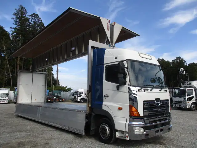 平成26年09月中古大型アルミバン・ウィング日野プロフィアの画像30