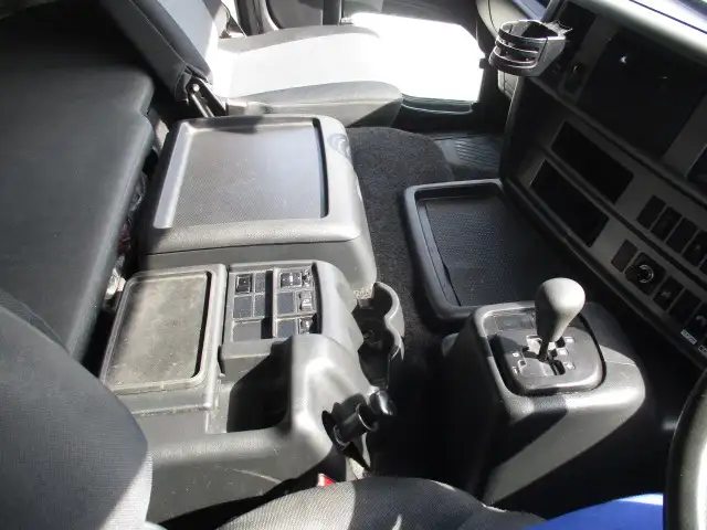 平成26年09月中古大型アルミバン・ウィング日野プロフィアの画像41