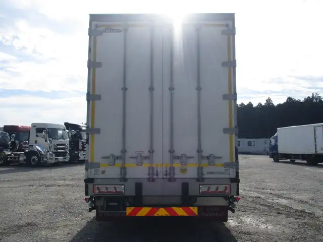 平成26年09月中古大型アルミバン・ウィング日野プロフィアの画像6