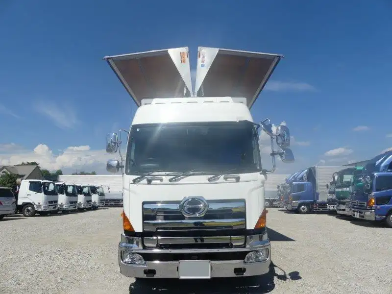 平成28年11月中古大型アルミバン・ウィング日野プロフィアの画像7