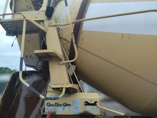 平成23年08月中古大型ミキサー車・高所作業車・その他特装車日野プロフィアの画像32