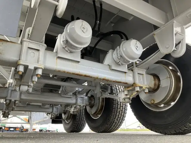 ☆車検付き(R7.10.27)☆ 令和5年 東邦 13M3軸フラットトレーラー シングル引き スーパーシングル 積載:29,000㎏ 第五輪:10,570㎏以上の画像18