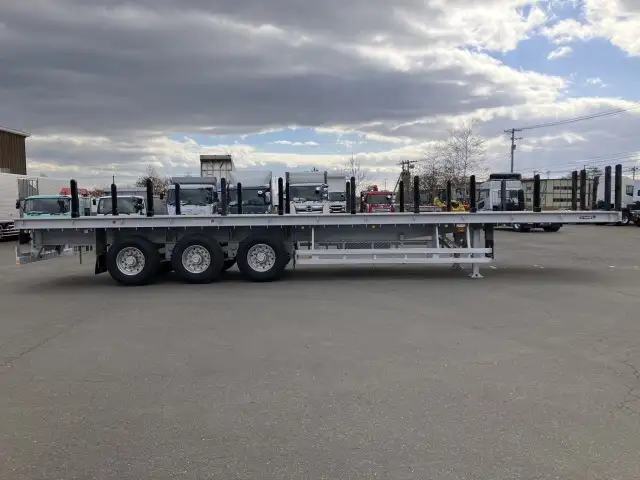 ☆車検付き(R7.10.27)☆ 令和5年 東邦 13M3軸フラットトレーラー シングル引き スーパーシングル 積載:29,000㎏ 第五輪:10,570㎏以上の画像4