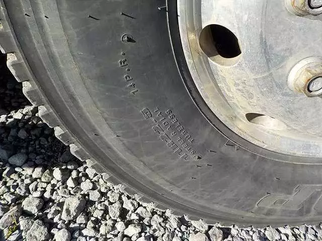 平成24年02月中古大型トラクタヘッド日野日野の画像21