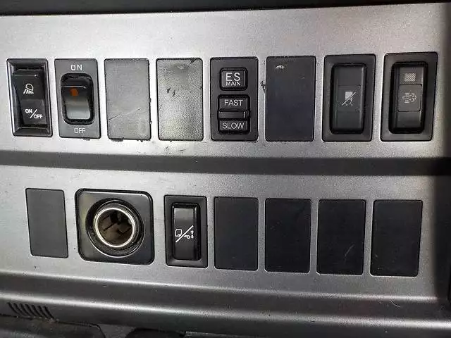 平成24年02月中古大型トラクタヘッド日野日野の画像36