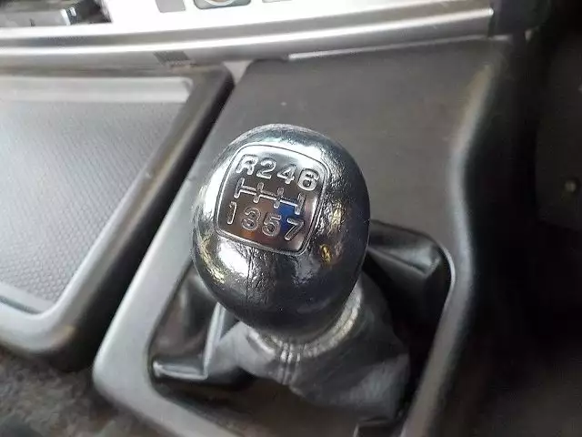 平成24年02月中古大型トラクタヘッド日野日野の画像40