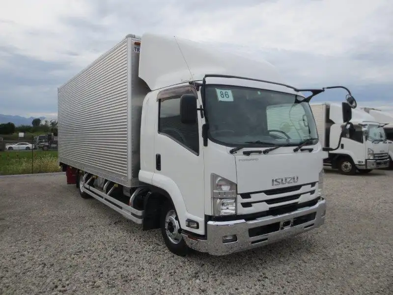 平成29年11月中古中型アルミバン・ウィングいすゞフォワードの画像3