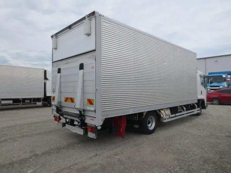 平成29年11月中古中型アルミバン・ウィングいすゞフォワードの画像6