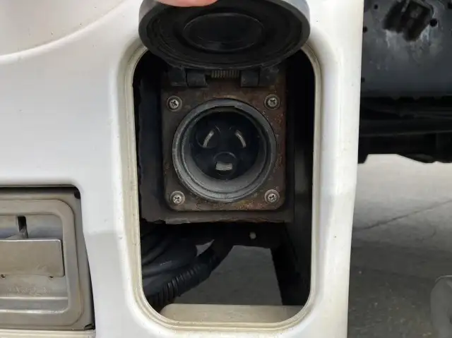 平成28年02月中古大型冷凍バン・ウィング日産UDクオンの画像13