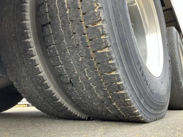 平成28年02月中古大型冷凍バン・ウィング日産UDクオンの画像39