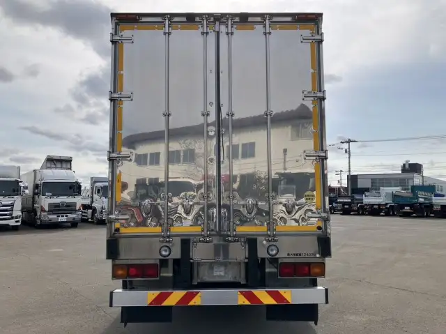 平成28年02月中古大型冷凍バン・ウィング日産UDクオンの画像6