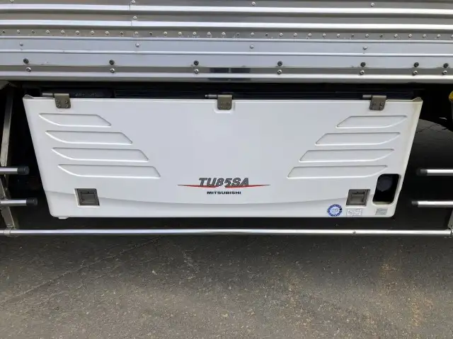 平成28年02月中古大型冷凍バン・ウィング日産UDクオンの画像10