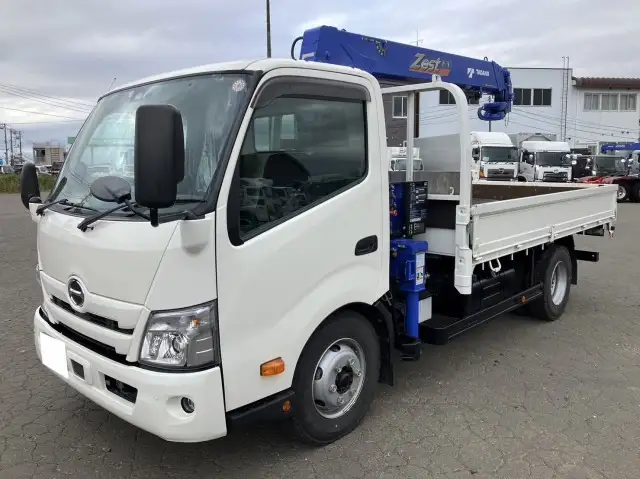 令和04年02月中古小型クレーン付日野デュトロの画像1