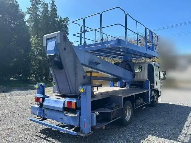 平成27年03月中古小型ミキサー車・高所作業車・その他特装車いすゞフォワードの画像3