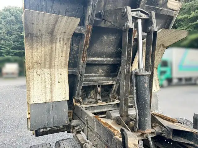 平成30年11月中古小型ダンプ日野デュトロの画像32