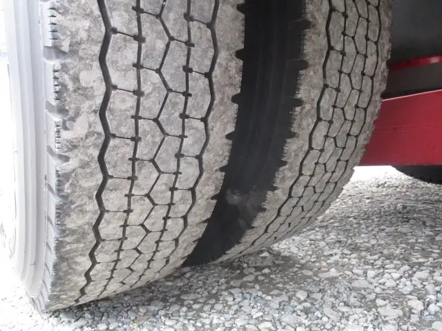 平成30年02月中古大型トラクタヘッド日野プロフィアの画像13