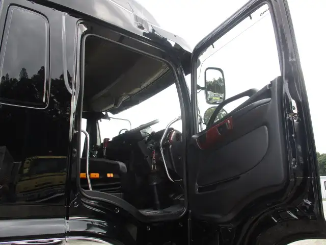 平成30年02月中古大型トラクタヘッド日野プロフィアの画像26