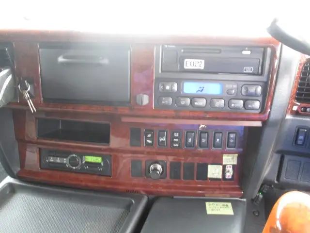 平成30年02月中古大型トラクタヘッド日野プロフィアの画像33