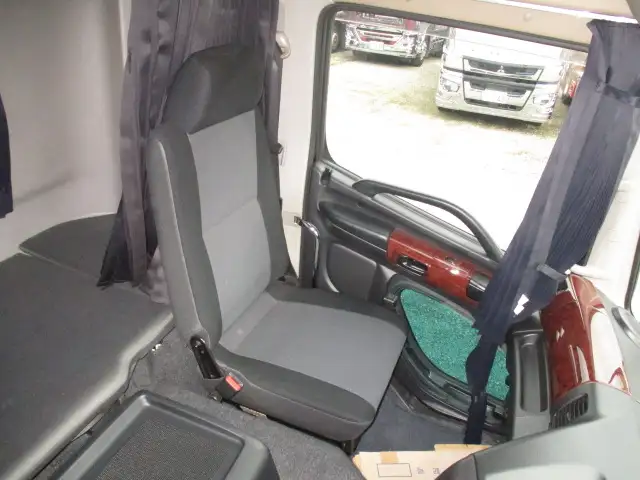 平成30年02月中古大型トラクタヘッド日野プロフィアの画像41