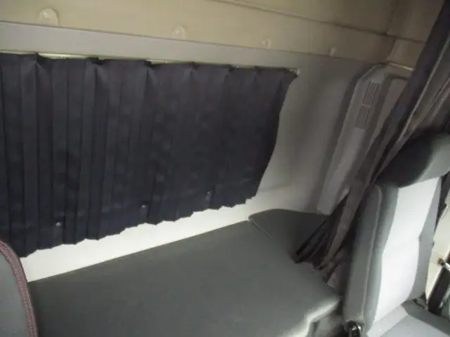 平成30年02月中古大型トラクタヘッド日野プロフィアの画像42