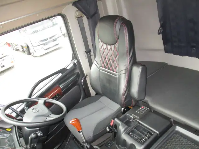 平成30年02月中古大型トラクタヘッド日野プロフィアの画像43