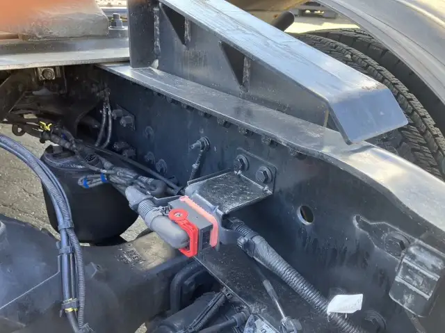 令和04年04月中古大型トラクタヘッド日産UDクオンの画像14