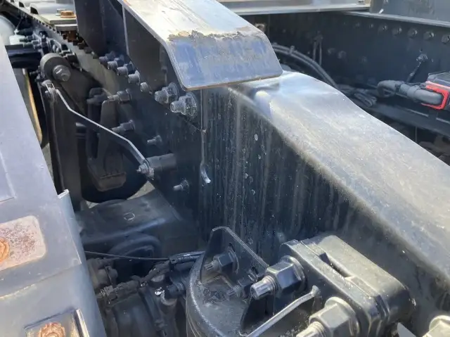 令和04年04月中古大型トラクタヘッド日産UDクオンの画像18