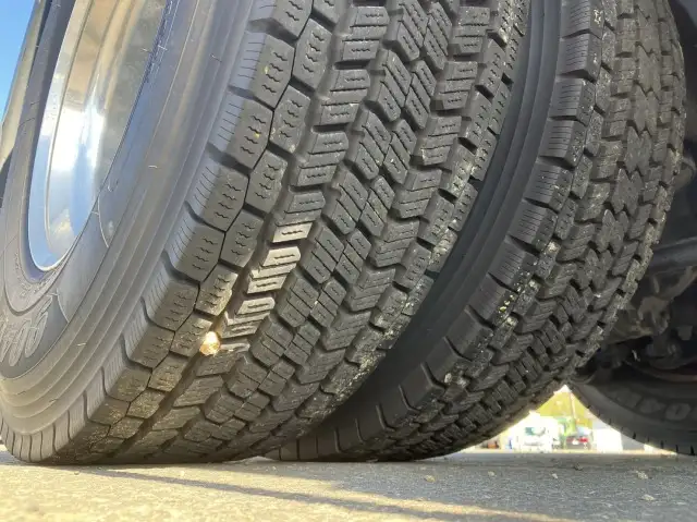 令和04年04月中古大型トラクタヘッド日産UDクオンの画像29