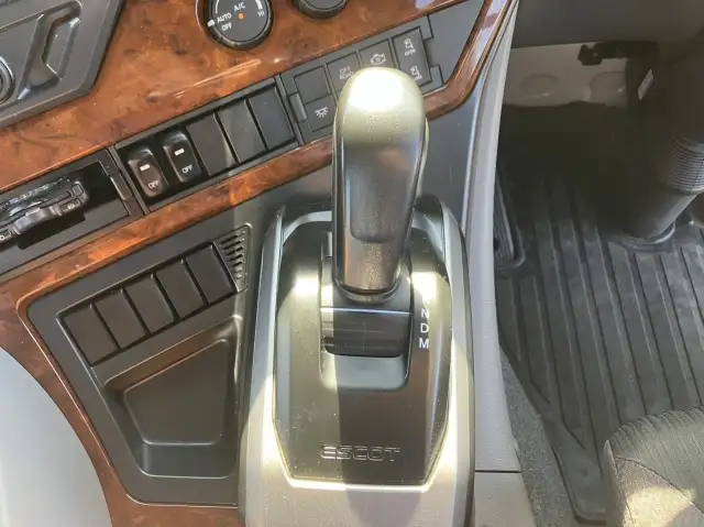 令和04年04月中古大型トラクタヘッド日産UDクオンの画像35