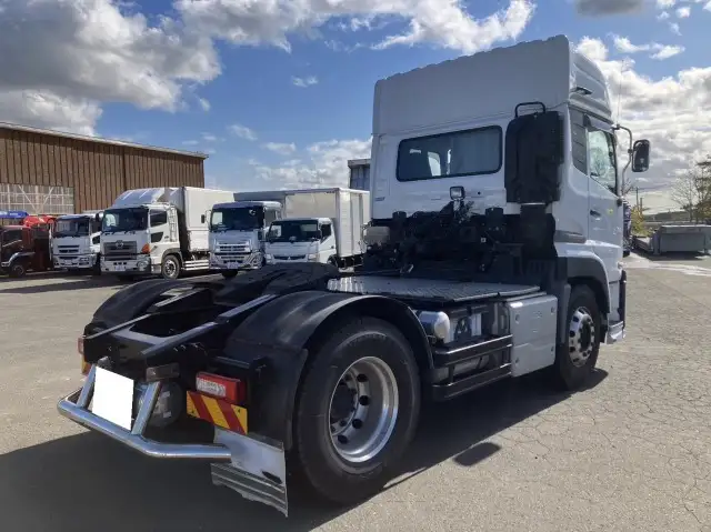 令和04年04月中古大型トラクタヘッド日産UDクオンの画像5