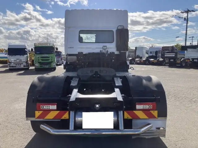 令和04年04月中古大型トラクタヘッド日産UDクオンの画像6