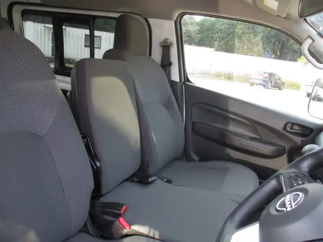 令和05年07月中古小型アルミバン・ウィング日産キャラバンの画像33