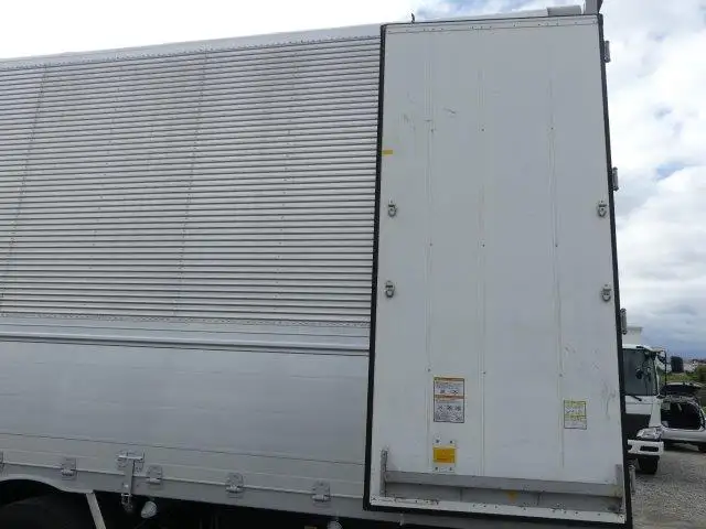 令和01年/平成31年04月中古大型アルミバン・ウィングいすゞギガの画像16