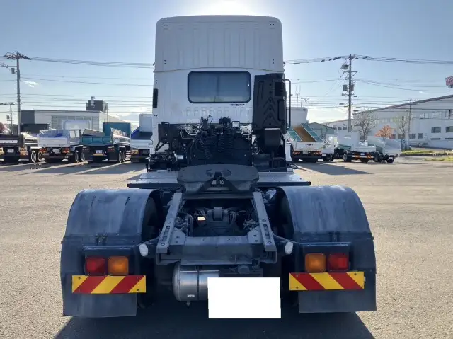 ☆車検付き(R7.3.26)☆ 令和5年 いすゞ トラクタ 中間尺 ハイルーフ デフロック付 リターダ 420馬力 MT 第五輪:11,500㎏ 距離:14万㎞の画像6