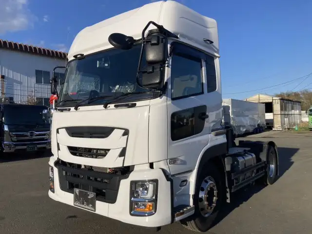 令和05年09月中古大型トラクタヘッドいすゞギガの画像1