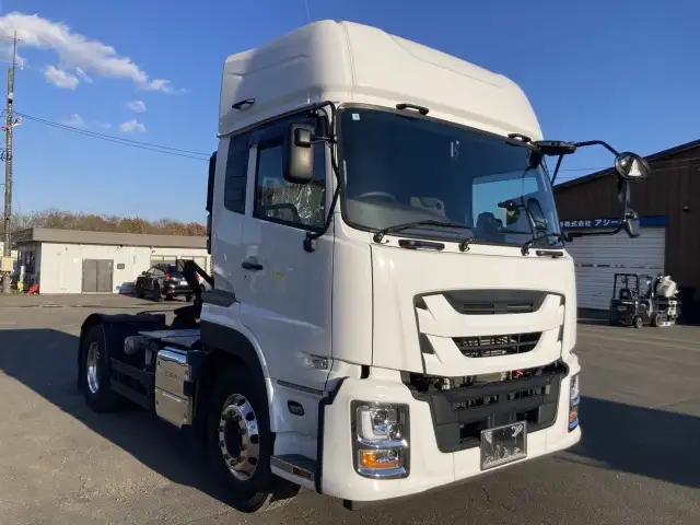 令和05年09月中古大型トラクタヘッドいすゞギガの画像3