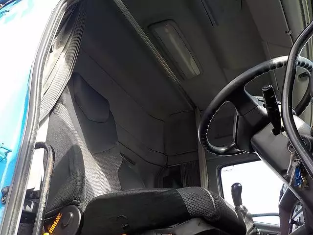 平成17年02月中古大型トラクタヘッド日野日野の画像17